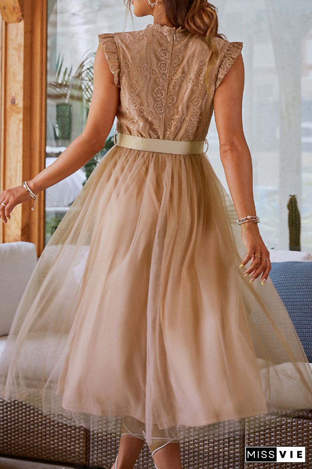 Celebrities Elegant Solid Mesh O Neck Princess Dresses