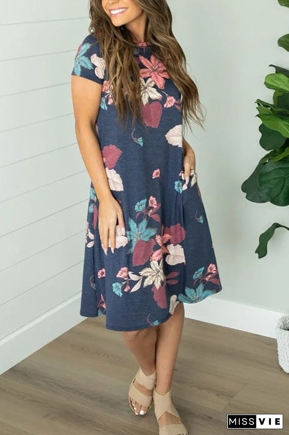 Floral O Neck Pockets Midi Dress