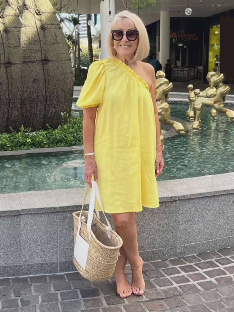 Plus Size Slant Shoulder Lace Tunic Dress