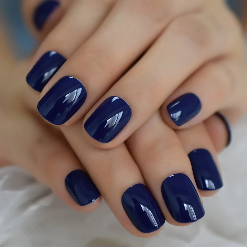 Mix Color Nail Short Squoval Dark Red Petie Fake Nails Glossy Shiny Ladies Fingernails Perfect for Office Lady with Adhesive-Nail Inspo
